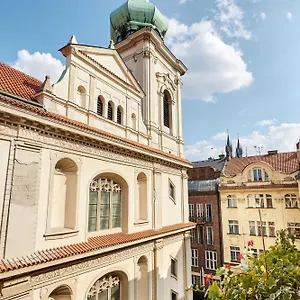 Old Town & Parking Assistance Ubytování v soukromí